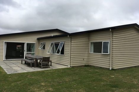 Photo of property in 10 Moonraker Place, Whitby, Porirua, 5024