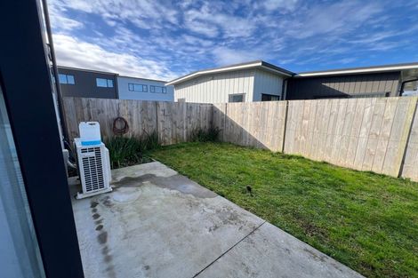 Photo of property in 10 Kitea Place, Mangere, Auckland, 2022