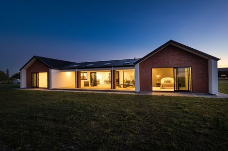 Photo of property in 11 Te Kahu Lane, Halcombe, 4779