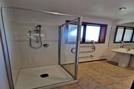 Photo of property in 5 Haslett Place, Upper Riccarton, Christchurch, 8041