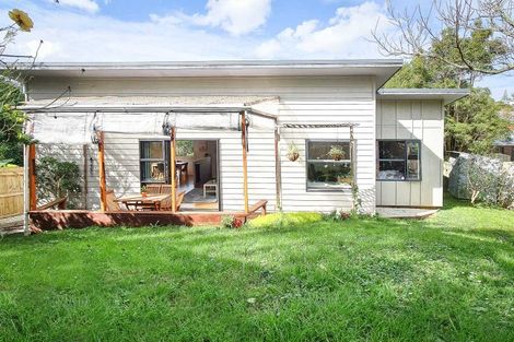 Photo of property in 49a Flaxdale Street, Birkdale, Auckland, 0626