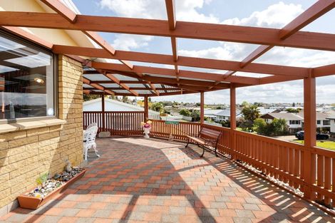 Photo of property in 8 Thode Place, Nawton, Hamilton, 3200