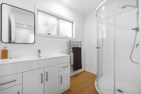 Photo of property in 217 Motutara Road, Muriwai, Waimauku, 0881