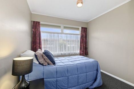 Photo of property in 5 Norana Road, Maoribank, Upper Hutt, 5018