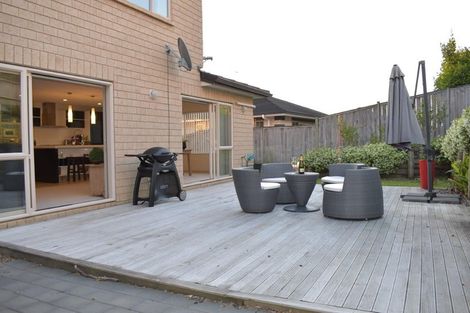 Photo of property in 85 Laurel Oak Drive, Schnapper Rock, Auckland, 0632