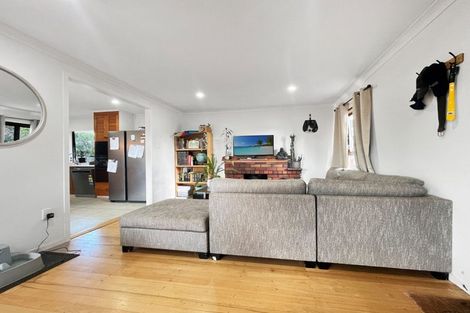 Photo of property in 37 Lancaster Road, Beach Haven, Auckland, 0626