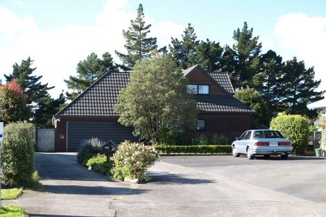 Photo of property in 2/79 Frank Nobilo Drive, Golflands, Auckland, 2013