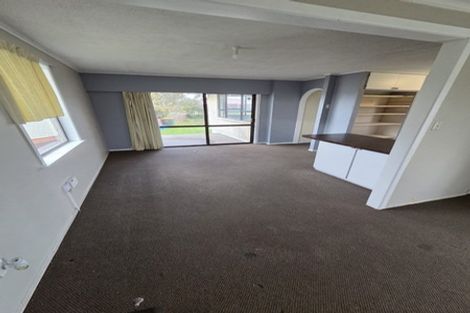 Photo of property in 25 Battiscombe Terrace, Waitara, 4320