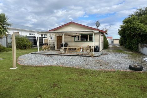Photo of property in 100 Hall Street, Hokitika, 7810