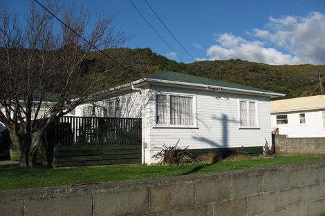 Photo of property in 7 Mckillop Street, Wainuiomata, Lower Hutt, 5014