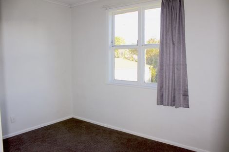 Photo of property in 16 Tonkin Drive, Sunnynook, Auckland, 0620