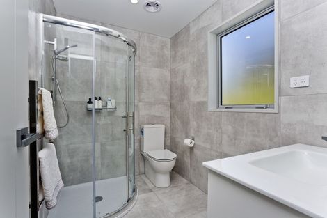 Photo of property in 115 Glenvar Road, Torbay, Auckland, 0630