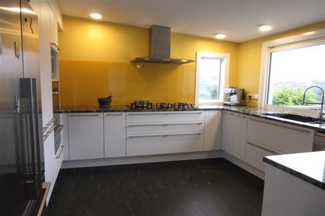 Photo of property in 104 Creswick Terrace, Northland, Wellington, 6012