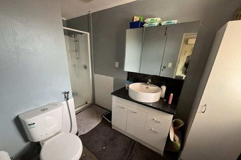 Photo of property in 17 Exploration Way, Whitby, Porirua, 5024