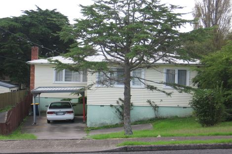 Photo of property in 15 Netherlands Avenue, Kelston, Auckland, 0602