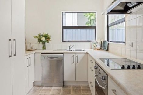 Photo of property in 153 Milton Road, Bluff Hill, Napier, 4110