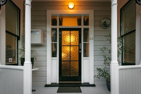 Photo of property in 84 Glenmore Street, Northland, Wellington, 6012