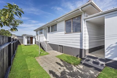 Photo of property in 1/14 Catkin Crescent, Papatoetoe, Auckland, 2025