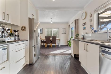 Photo of property in 17 Maitland Avenue, Stoke, Nelson, 7011