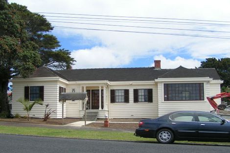 Photo of property in 8 Richmond Avenue, Northcote Point, Auckland, 0627