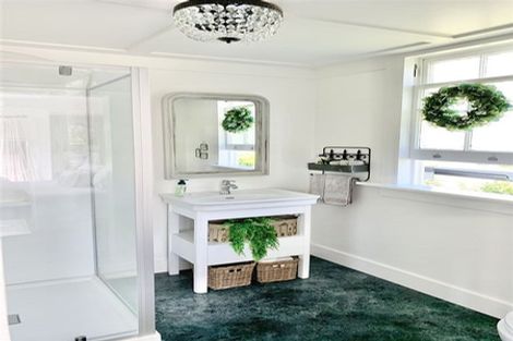 Photo of property in 22 Domain Road, Waipawa, 4210