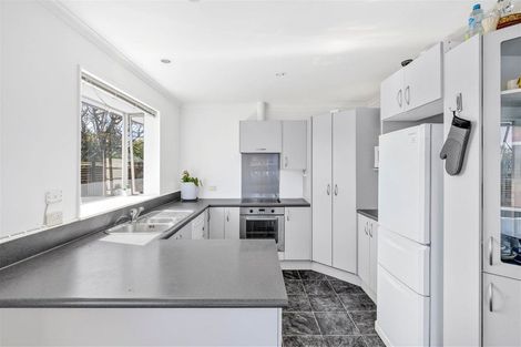 Photo of property in 30 Feary Crescent, Takaka, 7110