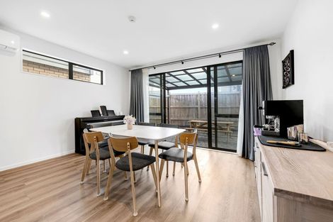 Photo of property in 10 Koropiko Lane, Flat Bush, Auckland, 2019