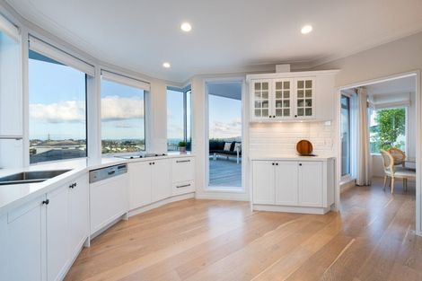 Photo of property in 17 Calypso Place, Rothesay Bay, Auckland, 0630
