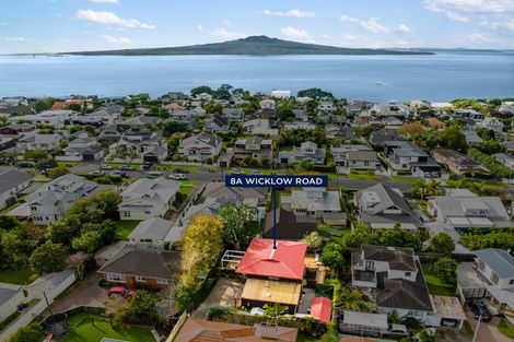 Photo of property in 8a Wicklow Road, Narrow Neck, Auckland, 0622