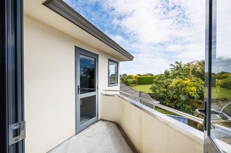 Photo of property in 11 Mcilwaine Place, Marton, 4710