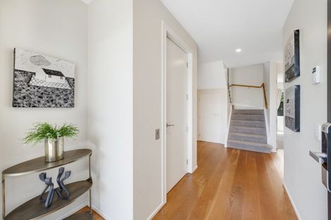 Photo of property in 32c Devon Road, Bucklands Beach, Auckland, 2012