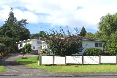 Photo of property in 2/69 Moore Street, Hillcrest, Auckland, 0627