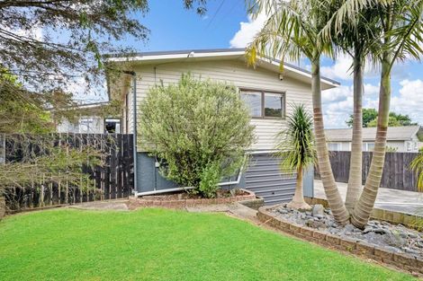 Photo of property in 3 Clendon Place, Manurewa, Auckland, 2102