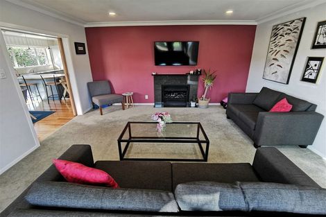 Photo of property in 22 Forest Glen, Orewa, 0931