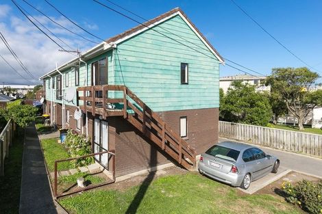 Photo of property in 615u2 Evans Bay Parade, Kilbirnie, Wellington, 6022