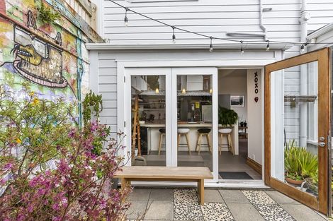 Photo of property in 51 Scarborough Terrace, Mount Victoria, Wellington, 6011