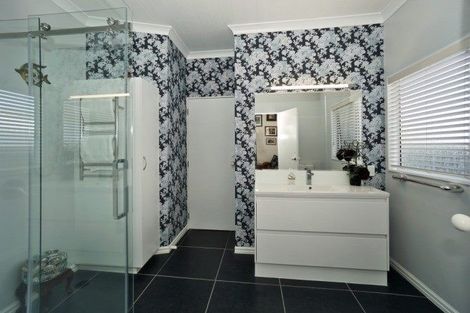 Photo of property in 8 Saunders Place, Te Puke, 3119