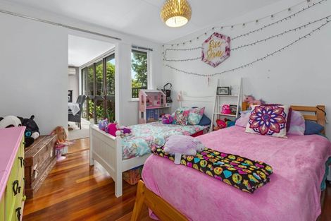Photo of property in 33a Herewini Street, Titahi Bay, Porirua, 5022