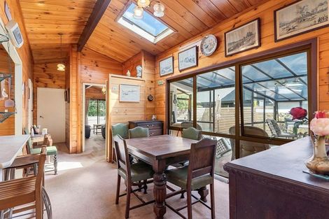 Photo of property in 284 Beach Road, Campbells Bay, Auckland, 0630