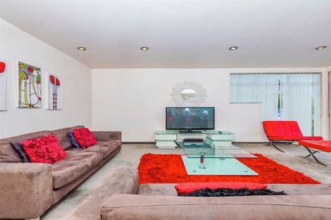 Photo of property in 38 Luckens Road, West Harbour, Auckland, 0618