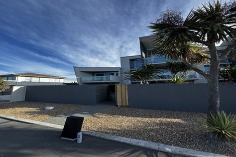 Photo of property in 4/272 Marine Parade, New Brighton, Christchurch, 8061