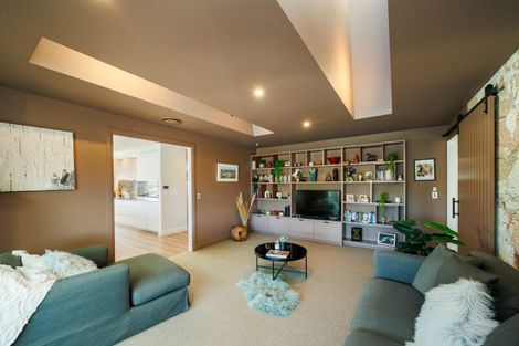 Photo of property in 9 Paterson Lane, Kelvin Grove, Palmerston North, 4470