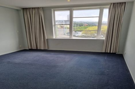 Photo of property in Grandstand Apartments, 37/80u Kent Terrace, Mount Victoria, Wellington, 6011