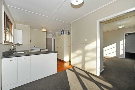 Photo of property in 28 Avro Crescent, Hornby, Christchurch, 8042