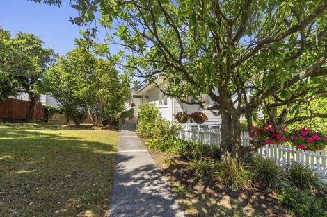 Photo of property in 23 Merchant Avenue, Te Atatu South, Auckland, 0610