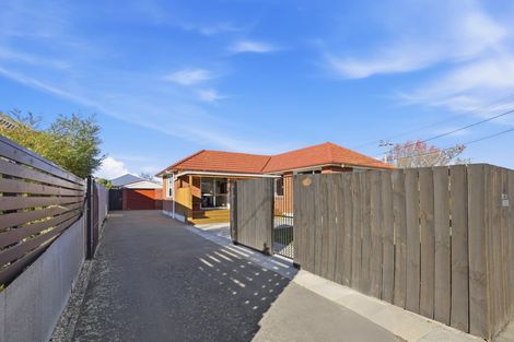 Photo of property in 158 Gayhurst Road, Dallington, Christchurch, 8061