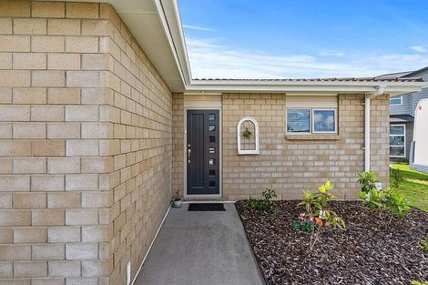 Photo of property in 5 Ara Kahika Lane, One Tree Point, 0118