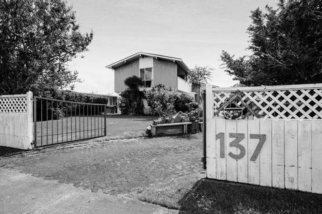 Photo of property in 137 Waihi Road, Hawera, 4610