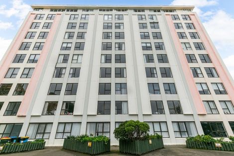 Photo of property in Hobson Court Flats, 58/70u Hobson Street, Thorndon, Wellington, 6011