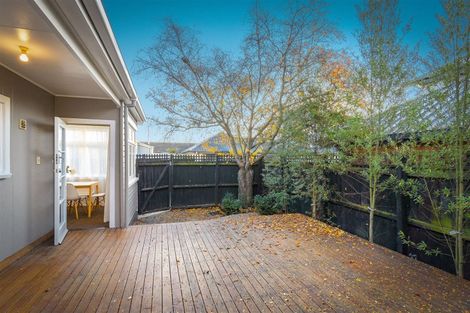 Photo of property in 51 Gresford Street, Edgeware, Christchurch, 8013